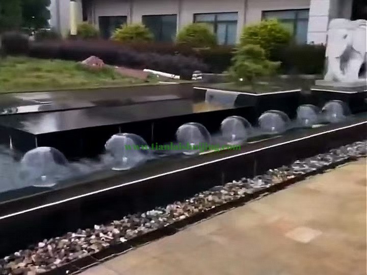 水膜喷泉.jpg