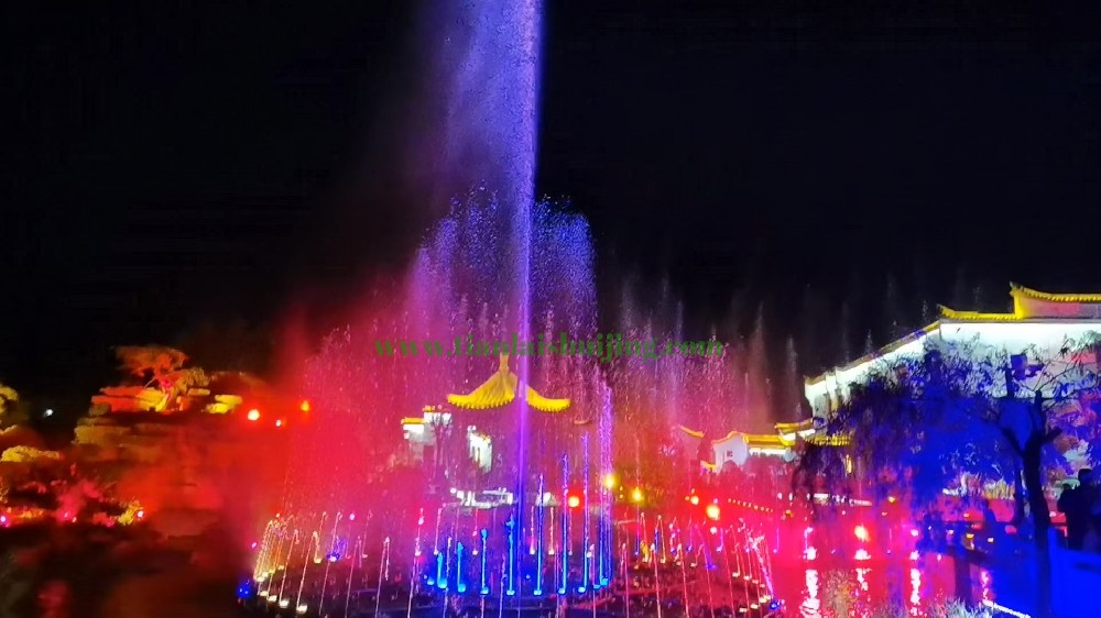 下雨时能否开启音乐喷泉？专业喷泉公司为您详解关键要点